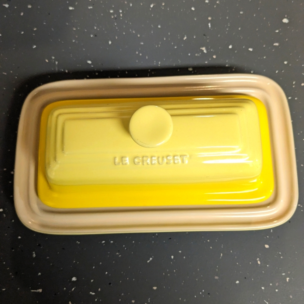 Butter dish